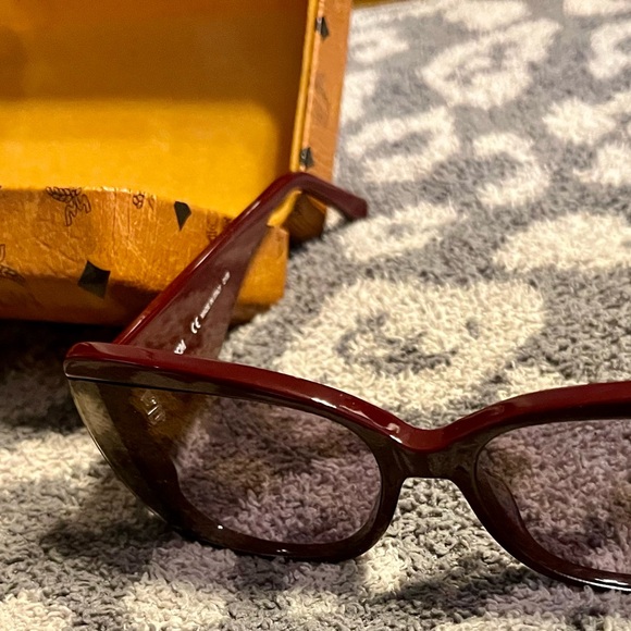 Brand New MCM Oversized Sunglasses main image 3